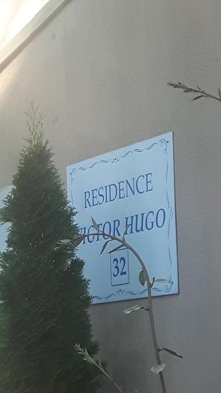 Residence V-Hugo Montfermeil Eksteriør billede
